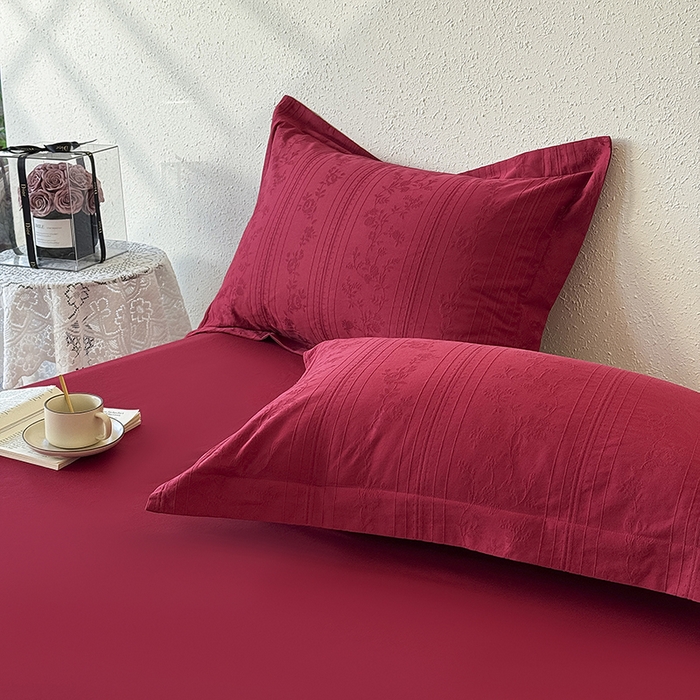 91家纺网 家纺一手货源 找家纺 梵克保罗 2026新款全棉60S长绒棉立体厚织提花单枕套 沁香-大红