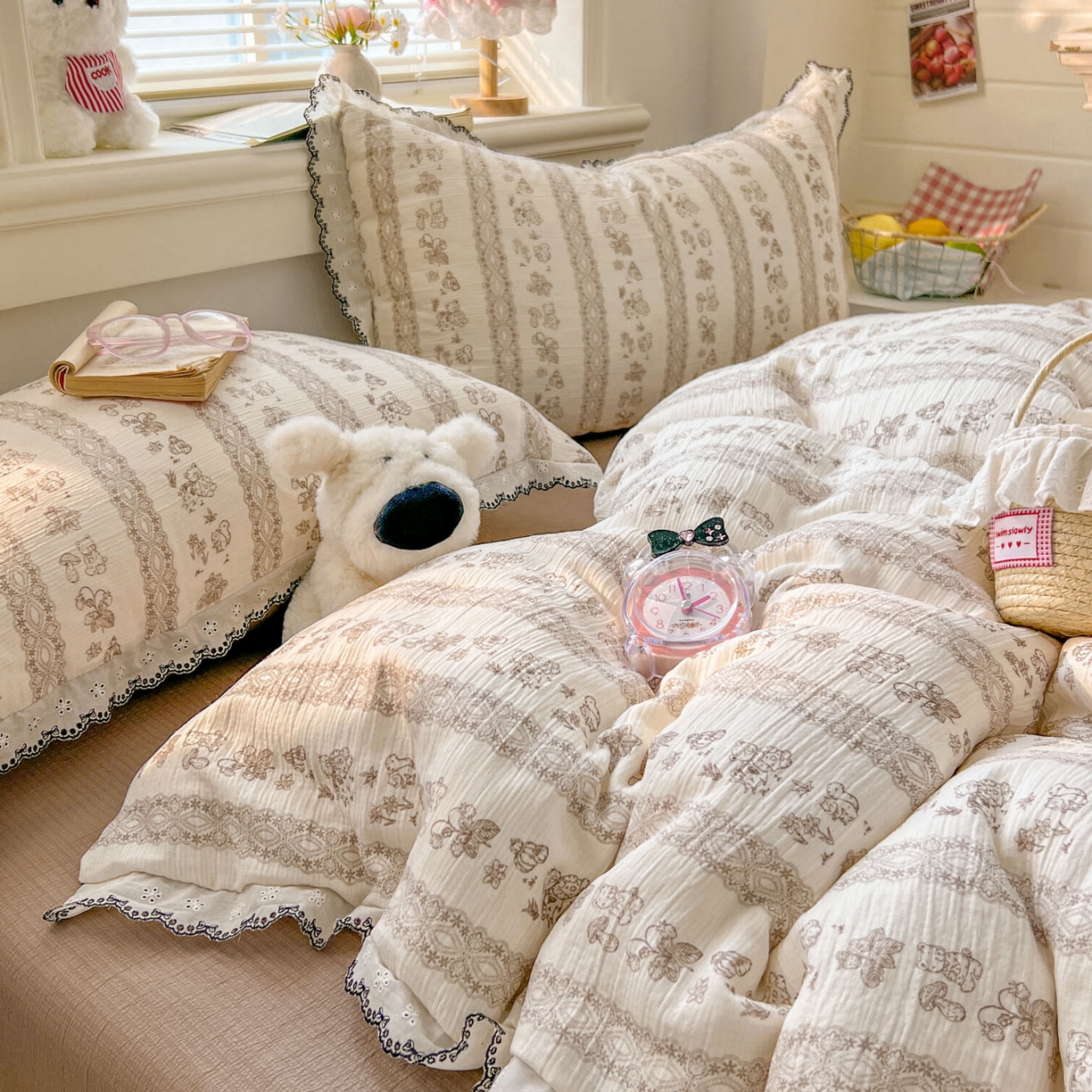 91家纺网 家纺一手货源 找家纺 晚爱家纺（原晚安家居） 2026新款蕾丝刺绣花边韩版少女公主风三层纱四件套 蕾丝熊