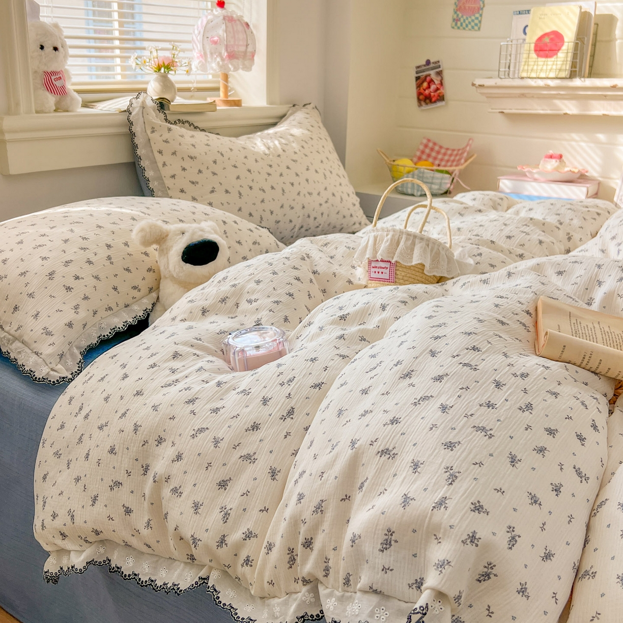 91家纺网 家纺一手货源 找家纺 晚爱家纺（原晚安家居） 2026新款蕾丝刺绣花边韩版少女公主风三层纱四件套 莫奈蓝