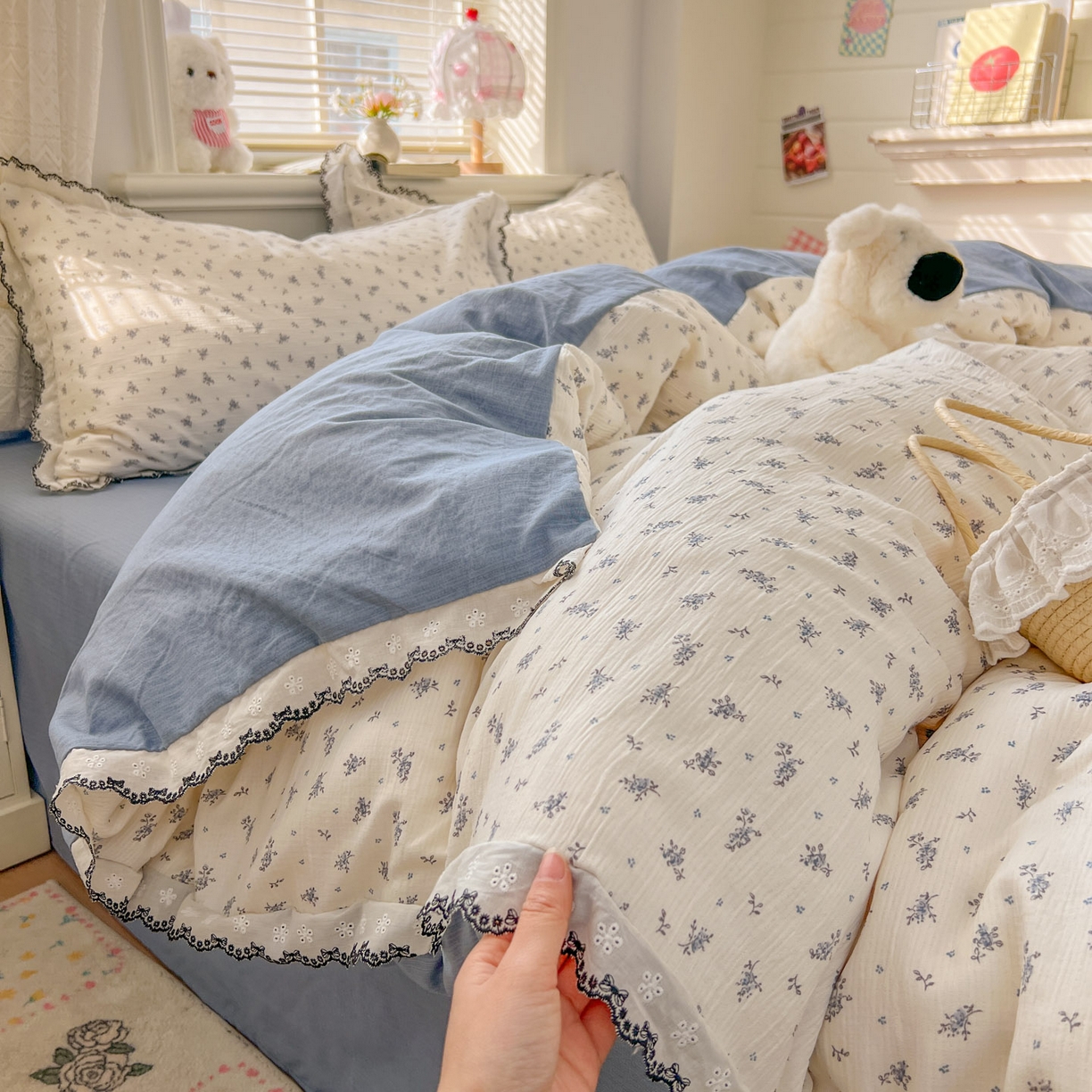 91家纺网 家纺一手货源 找家纺 晚爱家纺（原晚安家居） 2026新款蕾丝刺绣花边韩版少女公主风三层纱四件套 莫奈蓝