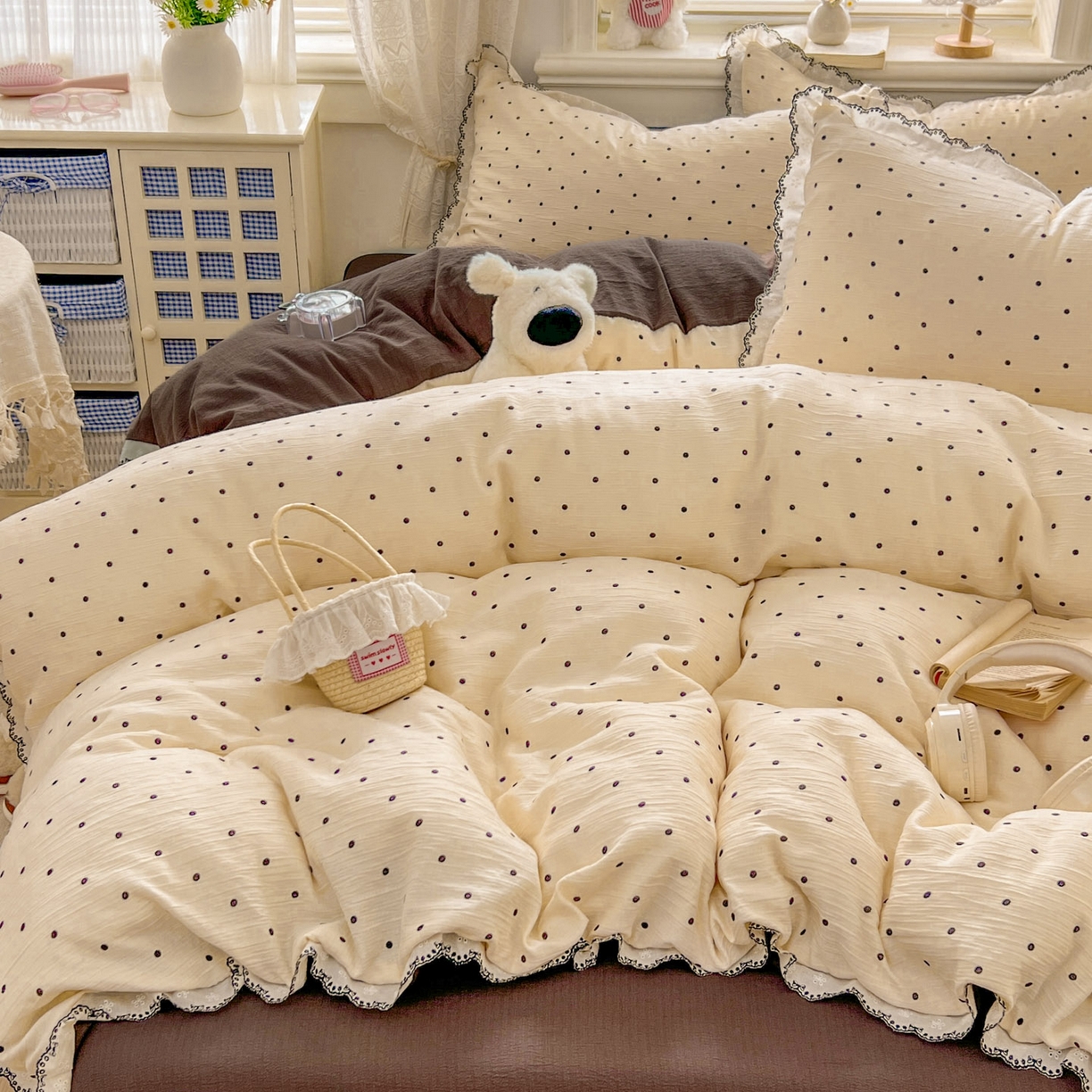 91家纺网 家纺一手货源 找家纺 晚爱家纺（原晚安家居） 2026新款蕾丝刺绣花边韩版少女公主风三层纱四件套 小黑豆