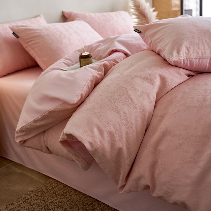 91家纺网 家纺一手货源 找家纺 （总）小懒猪 2026新款亲肤舒适立体全棉纯棉提花四件套-系列四