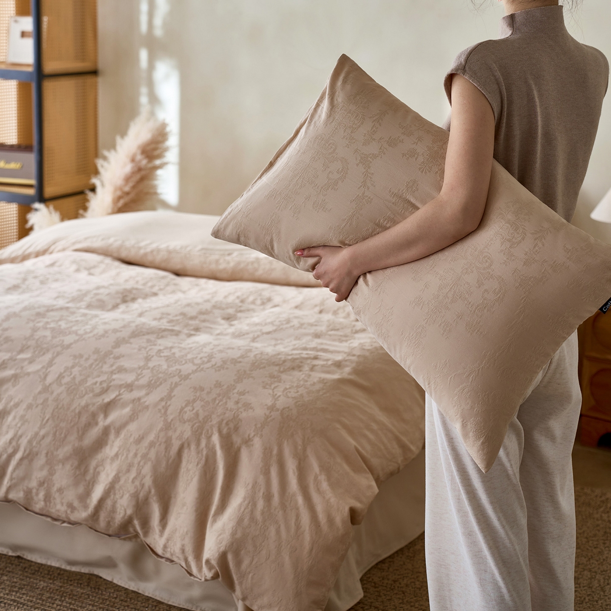 91家纺网 家纺一手货源 找家纺 小懒猪 2026新款亲肤舒适立体全棉纯棉提花四件套-系列四 花韵悠然-米杏