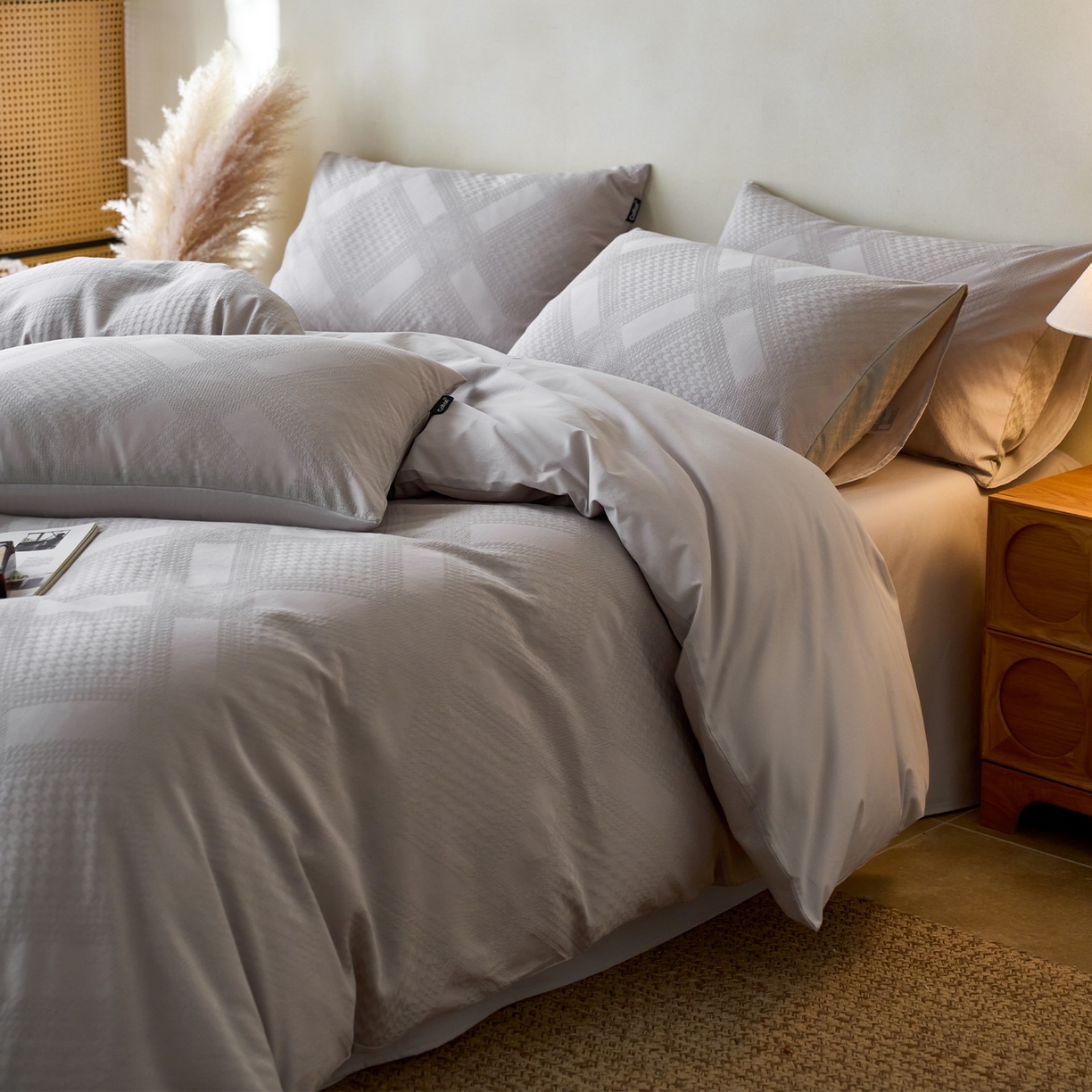 91家纺网 家纺一手货源 找家纺 小懒猪 2026新款亲肤舒适立体全棉纯棉提花四件套-系列四 千鸟格-银灰