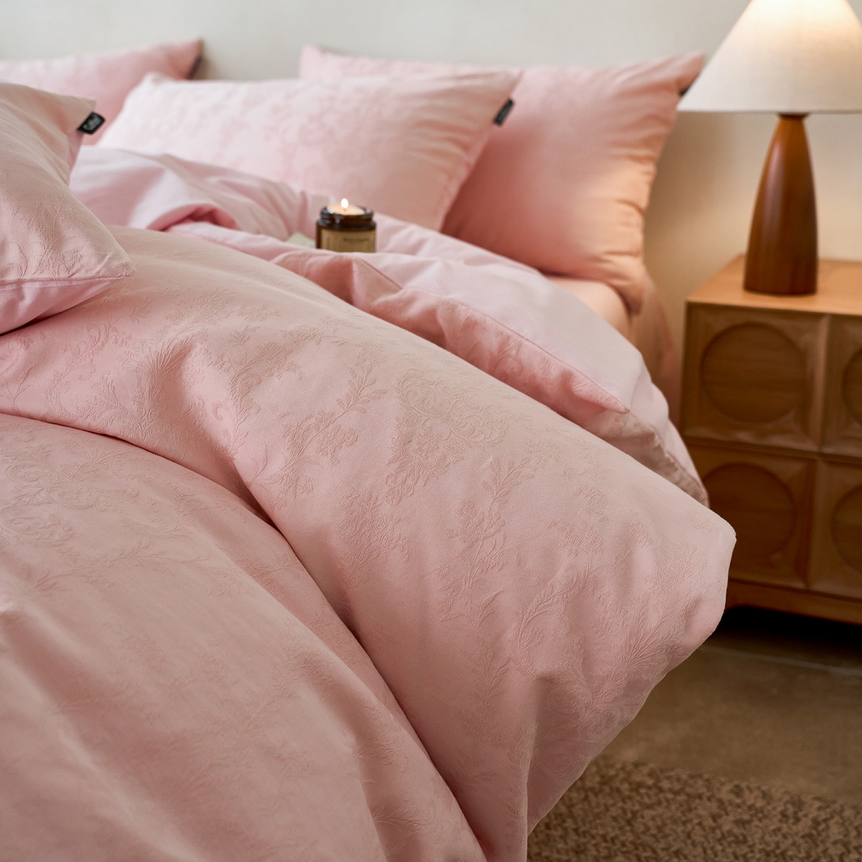 91家纺网 家纺一手货源 找家纺 小懒猪 2026新款亲肤舒适立体全棉纯棉提花四件套-系列四 花韵悠然-唯美粉