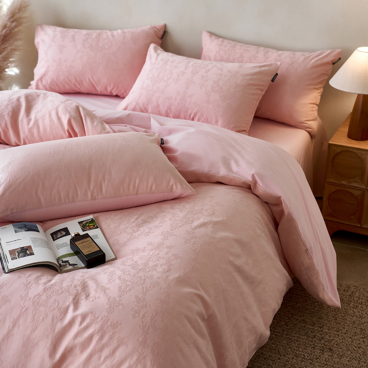 91家纺网 家纺一手货源 找家纺 小懒猪 2026新款亲肤舒适立体全棉纯棉提花四件套-系列四 花韵悠然-唯美粉