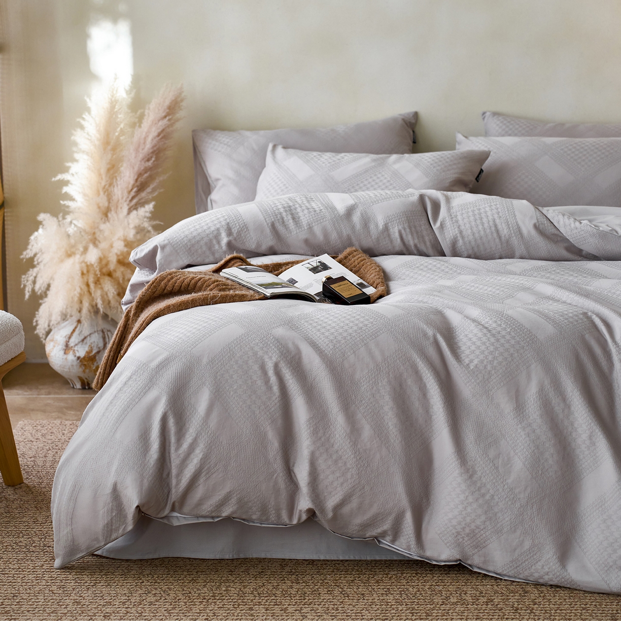 91家纺网 家纺一手货源 找家纺 小懒猪 2026新款亲肤舒适立体全棉纯棉提花四件套-系列四 千鸟格-银灰