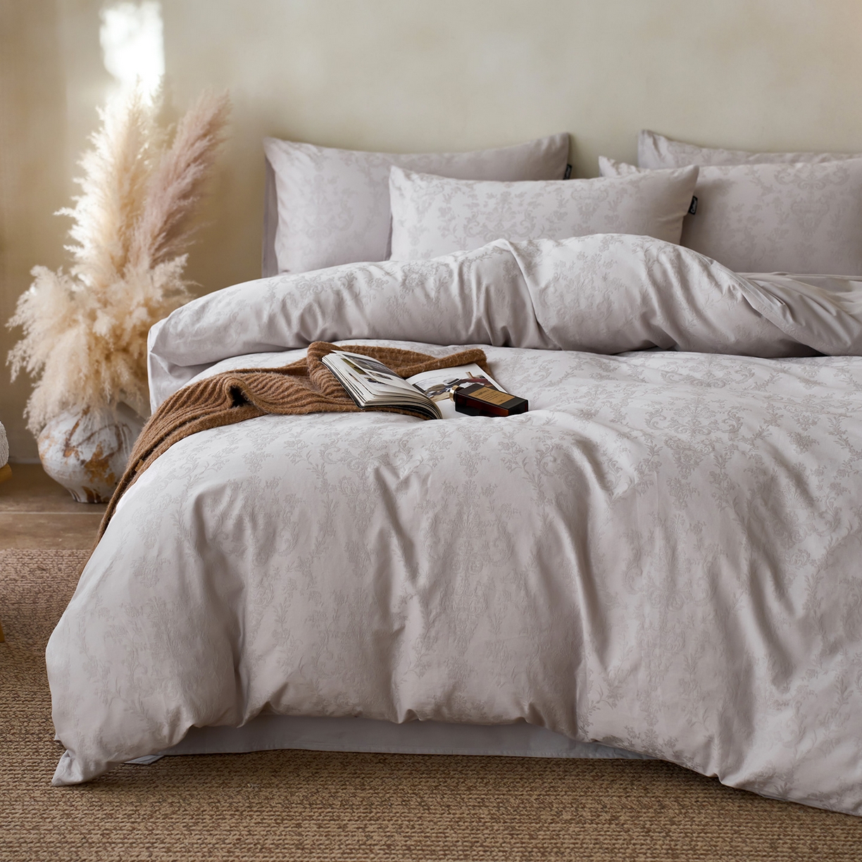 91家纺网 家纺一手货源 找家纺 小懒猪 2026新款亲肤舒适立体全棉纯棉提花四件套-系列四 花韵悠然-银灰