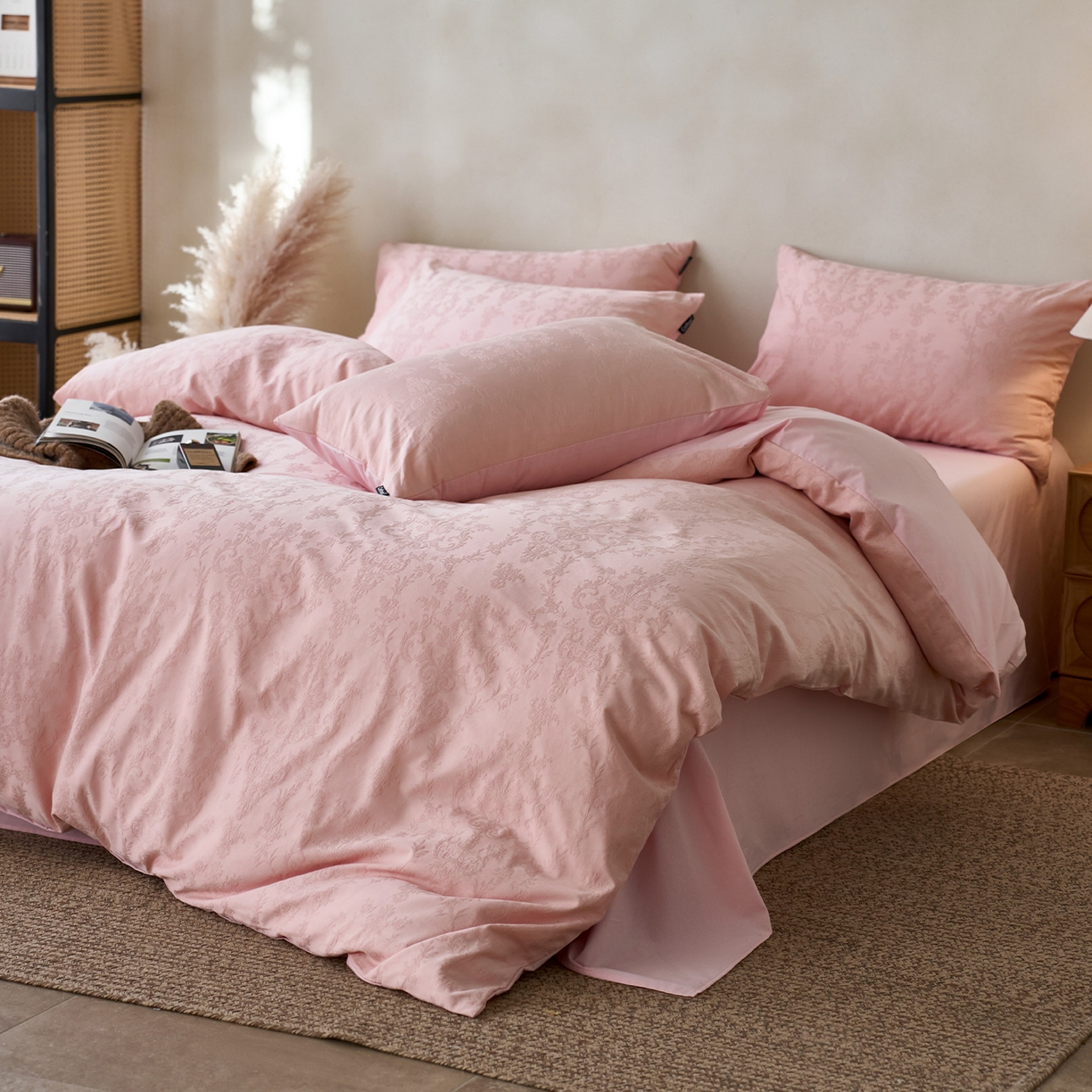 91家纺网 家纺一手货源 找家纺 小懒猪 2026新款亲肤舒适立体全棉纯棉提花四件套-系列四 花韵悠然-唯美粉