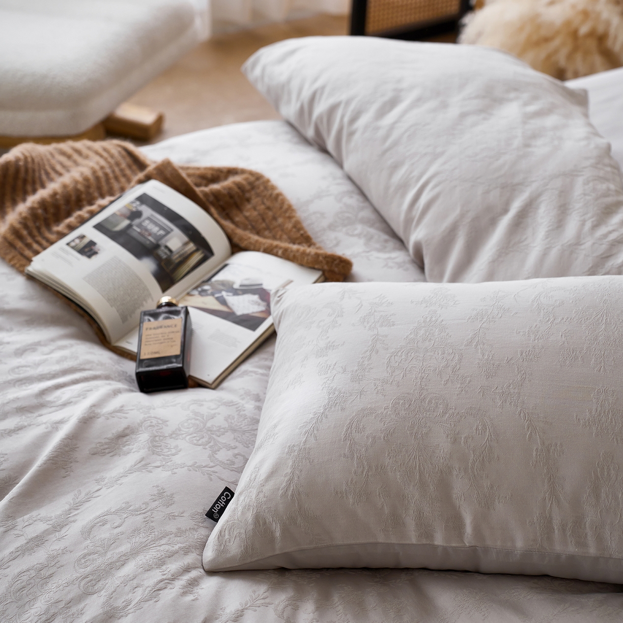 91家纺网 家纺一手货源 找家纺 小懒猪 2026新款亲肤舒适立体全棉纯棉提花四件套-系列四 花韵悠然-银灰