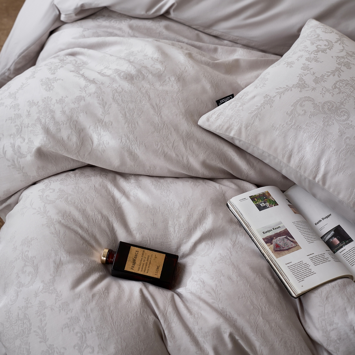 91家纺网 家纺一手货源 找家纺 小懒猪 2026新款亲肤舒适立体全棉纯棉提花四件套-系列四 花韵悠然-银灰