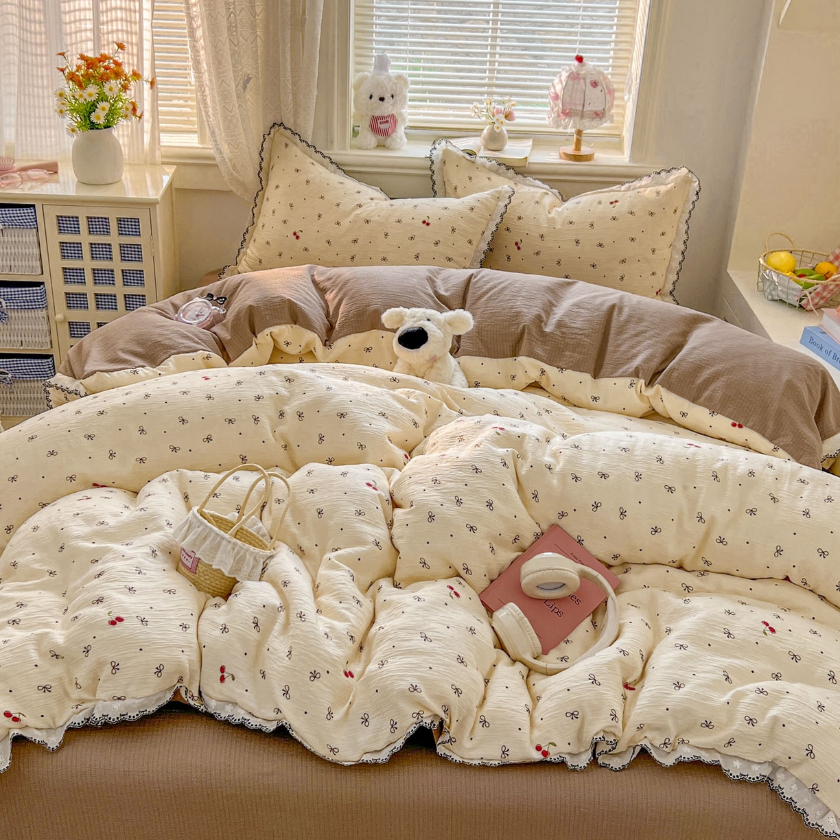 91家纺网 家纺一手货源 找家纺 晚爱家纺（原晚安家居） 2026新款蕾丝刺绣花边韩版少女公主风三层纱四件套 樱桃蝴蝶