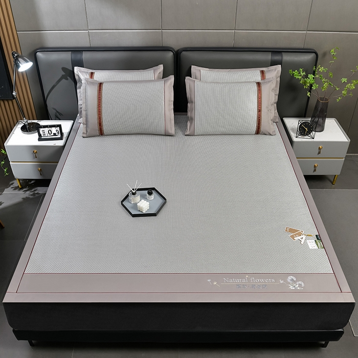 91家纺网 家纺一手货源 找家纺 小牛席业 2026新款加厚款-绣球草本清凉冰藤席系列凉席藤席冰藤席冰丝席竹席乳胶席乳胶凉席凉感豆豆席 加厚款-绣球草本冰藤席 （银灰）