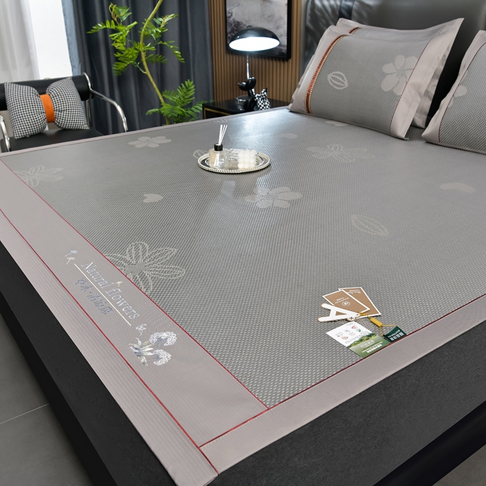 91家纺网 家纺一手货源 找家纺 小牛席业 2026新款加厚款-绣球草本清凉冰藤席系列凉席藤席冰藤席冰丝席竹席乳胶席乳胶凉席凉感豆豆席 加厚款-绣球草本清凉冰藤席（提花浅灰