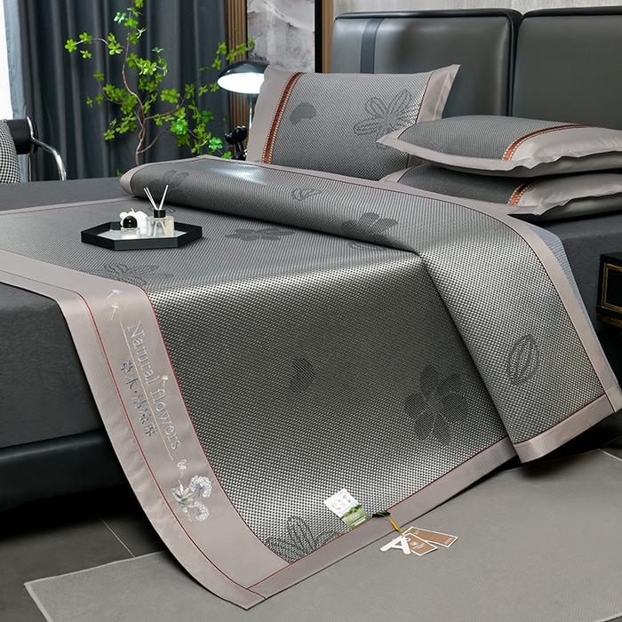 91家纺网 家纺一手货源 找家纺 小牛席业 2026新款加厚款-绣球草本清凉冰藤席系列凉席藤席冰藤席冰丝席竹席乳胶席乳胶凉席凉感豆豆席 加厚款-绣球草本清凉冰藤席（提花黑咖