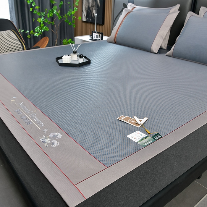 91家纺网 家纺一手货源 找家纺 小牛席业 2026新款加厚款-绣球草本清凉冰藤席系列凉席藤席冰藤席冰丝席竹席乳胶席乳胶凉席凉感豆豆席 加厚款-绣球草本冰藤席 （蓝色）