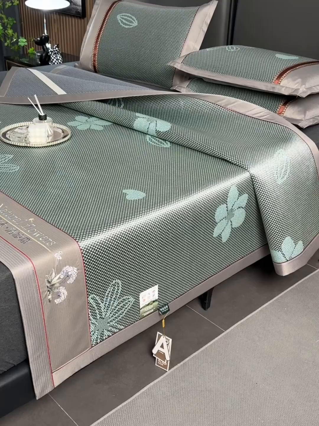 91家纺网 家纺一手货源 找家纺 小牛席业 2026新款加厚款-绣球草本清凉冰藤席系列凉席藤席冰藤席冰丝席竹席乳胶席乳胶凉席凉感豆豆席 加厚款-绣球草本清凉冰藤席（提花绿色