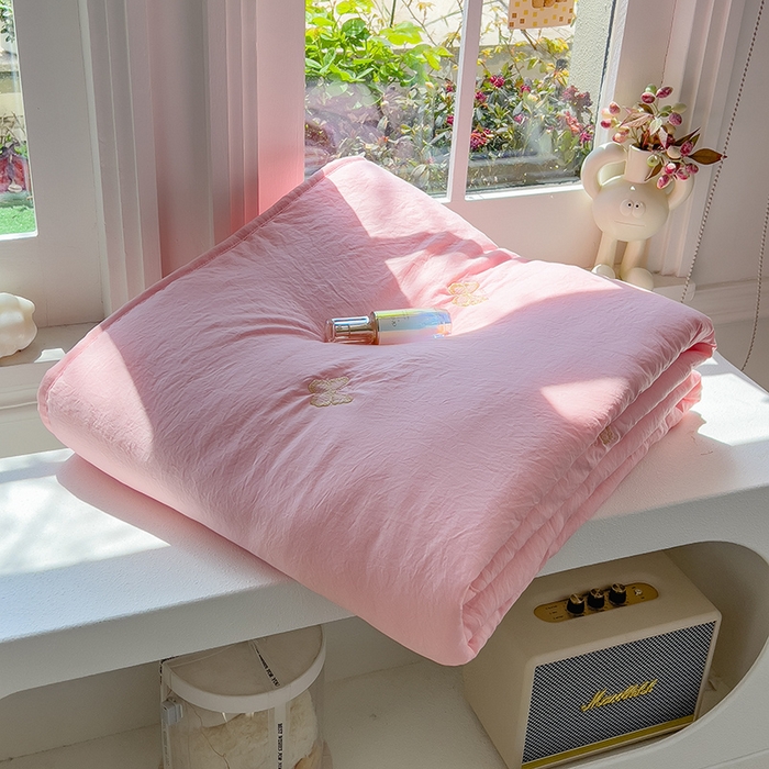 91家纺网 家纺一手货源 找家纺 兄弟坊 2026新款水洗棉大豆刺绣夏被夏凉被空调被午睡被 蝴蝶-浅玉