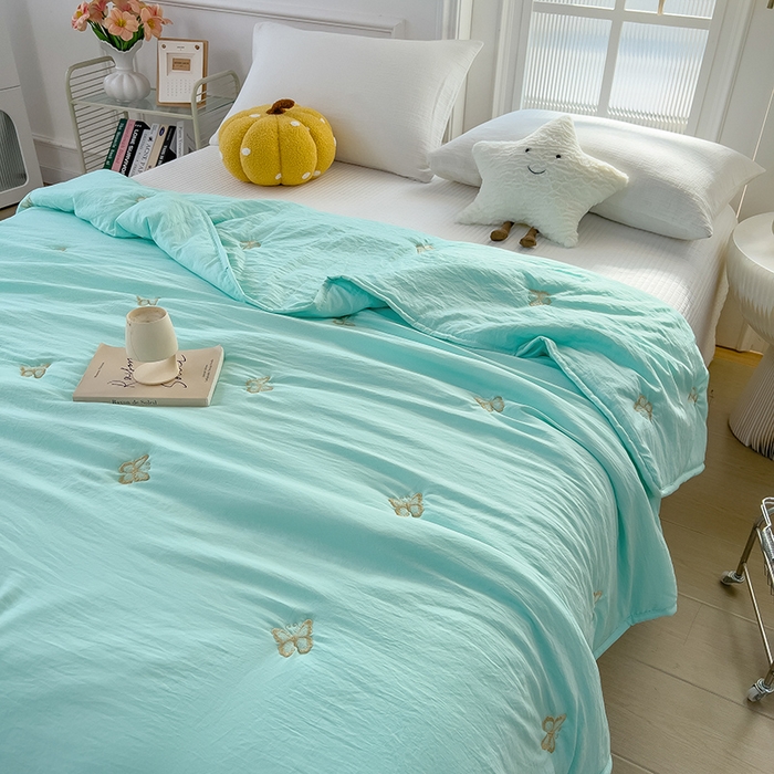 91家纺网 家纺一手货源 找家纺 兄弟坊 2026新款水洗棉大豆刺绣夏被夏凉被空调被午睡被 蝴蝶-水绿