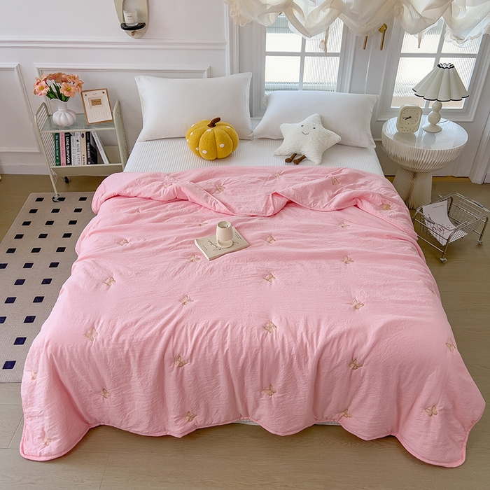 91家纺网 家纺一手货源 找家纺 兄弟坊 2026新款水洗棉大豆刺绣夏被夏凉被空调被午睡被 蝴蝶-浅玉