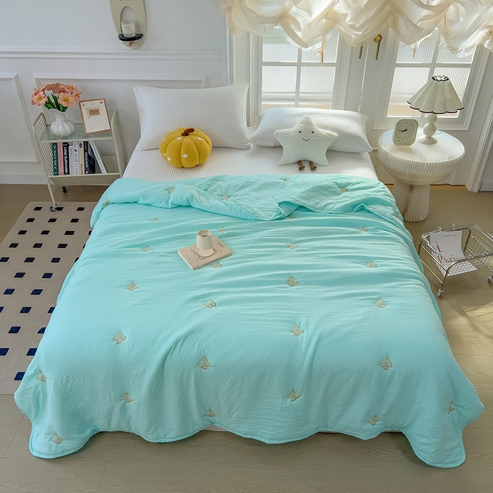 91家纺网 家纺一手货源 找家纺 兄弟坊 2026新款水洗棉大豆刺绣夏被夏凉被空调被午睡被 蝴蝶-水绿