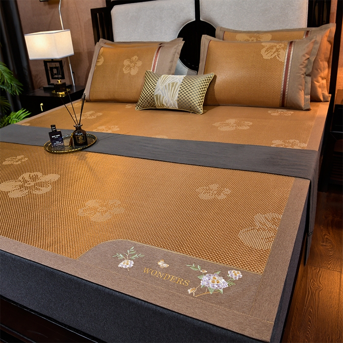 91家纺网 家纺一手货源 找家纺 小牛席业 2026新款绣球花开-冰藤双面席凉席藤席冰藤席竹席空调席草席冰丝席豆豆席乳胶席三件套 绣球花开-提花咖色