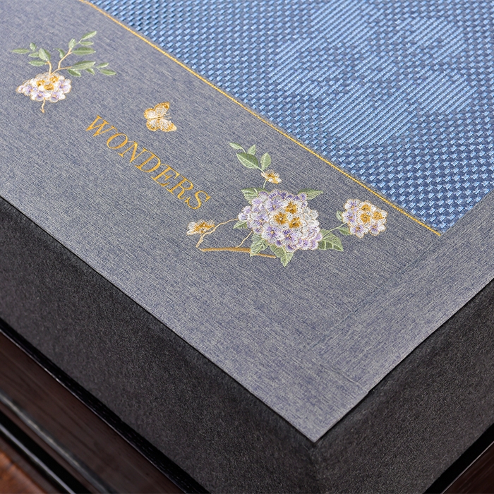 91家纺网 家纺一手货源 找家纺 小牛席业 2026新款绣球花开-冰藤双面席凉席藤席冰藤席竹席空调席草席冰丝席豆豆席乳胶席三件套 绣球花开-提花蓝色