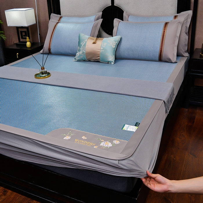 91家纺网 家纺一手货源 找家纺 小牛席业 2026新款绣球花开-冰藤双面席系列（床笠款）凉席藤席冰藤席竹席空调席草席冰丝席豆豆席乳胶席三件套 绣球花开-冰藤床笠款（海蓝）