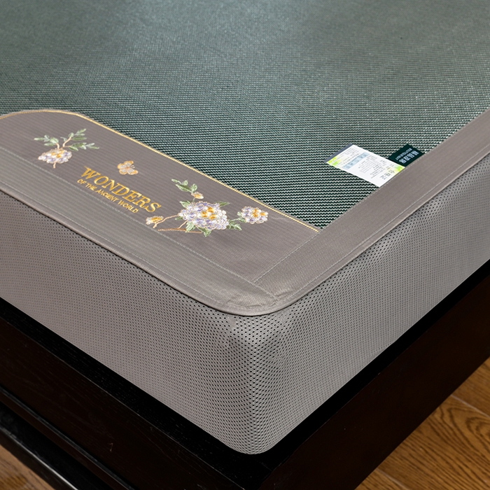 91家纺网 家纺一手货源 找家纺 小牛席业 2026新款绣球花开-冰藤双面席系列（床笠款）凉席藤席冰藤席竹席空调席草席冰丝席豆豆席乳胶席三件套 绣球花开-冰藤床笠款（墨绿）