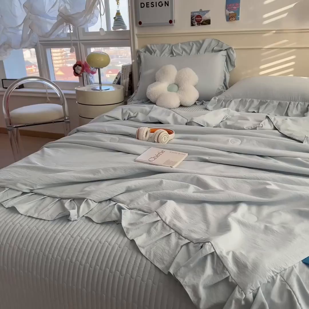 91家纺网 家纺一手货源 找家纺 兄弟坊 2026新款韩版凉感皱皱绵花边夏被 夏凉被午睡被 凉感皱皱绵-天空蓝