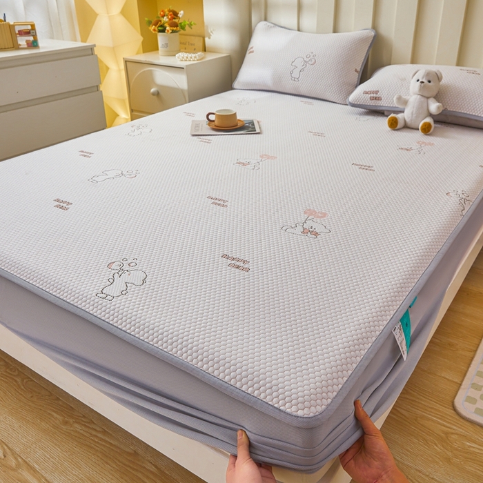 91家纺网 家纺一手货源 找家纺 凯罗 2026春夏凉豆豆小红书爆款A类乙纶PE凉豆豆床笠款可水洗床笠 爱心气球