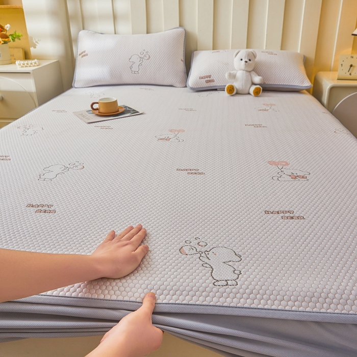 91家纺网 家纺一手货源 找家纺 凯罗 2026春夏凉豆豆小红书爆款A类乙纶PE凉豆豆床笠款可水洗床笠 爱心气球