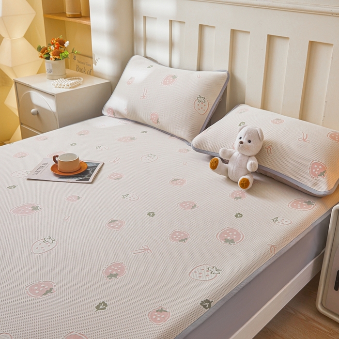 91家纺网 家纺一手货源 找家纺 凯罗 2026春夏凉豆豆小红书爆款A类乙纶PE凉豆豆床笠款可水洗床笠 波点草莓-粉