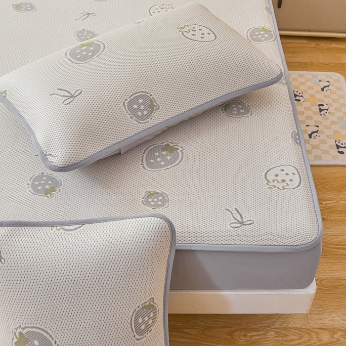 91家纺网 家纺一手货源 找家纺 凯罗 2026春夏凉豆豆小红书爆款A类乙纶PE凉豆豆床笠款可水洗床笠 波点草莓-绿