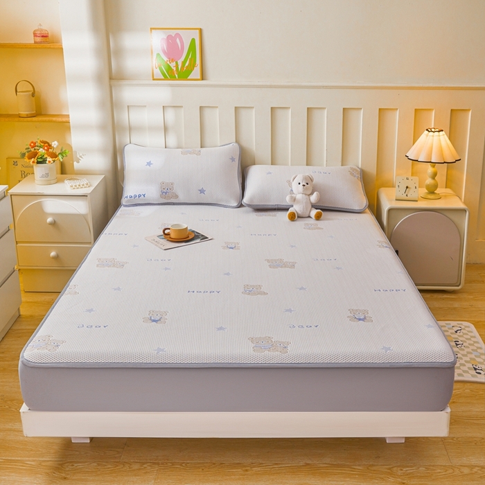 91家纺网 家纺一手货源 找家纺 凯罗 2026春夏凉豆豆小红书爆款A类乙纶PE凉豆豆床笠款可水洗床笠 布丁萌萌熊