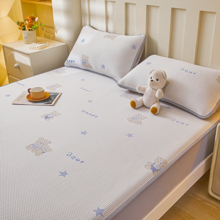 91家纺网 家纺一手货源 找家纺 凯罗 2026春夏凉豆豆小红书爆款A类乙纶PE凉豆豆床笠款可水洗床笠 布丁萌萌熊