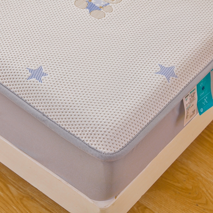 91家纺网 家纺一手货源 找家纺 凯罗 2026春夏凉豆豆小红书爆款A类乙纶PE凉豆豆床笠款可水洗床笠 布丁萌萌熊