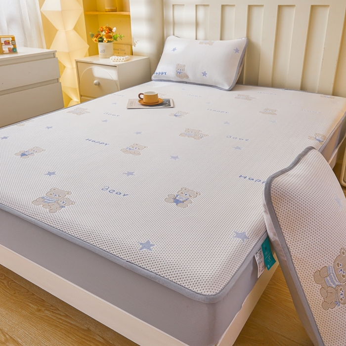 91家纺网 家纺一手货源 找家纺 凯罗 2026春夏凉豆豆小红书爆款A类乙纶PE凉豆豆床笠款可水洗床笠 布丁萌萌熊