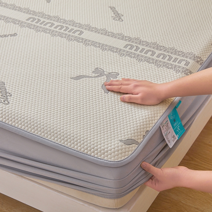 91家纺网 家纺一手货源 找家纺 凯罗 2026春夏凉豆豆小红书爆款A类乙纶PE凉豆豆床笠款可水洗床笠 蝴蝶结