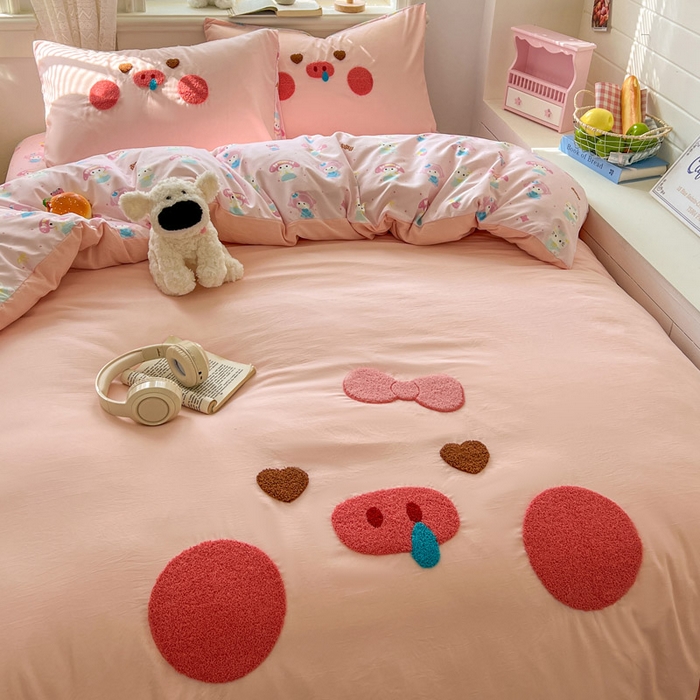 91家纺网 家纺一手货源 找家纺 （总）颜选 2026春夏新款卡通款水洗棉毛巾绣四件套-猪猪