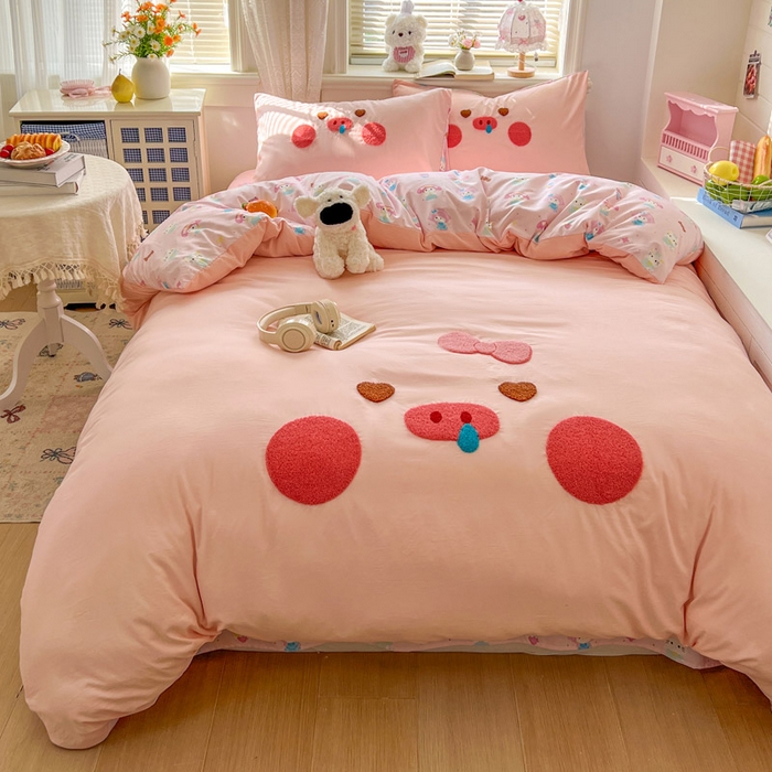 91家纺网 家纺一手货源 找家纺 （总）颜选 2026春夏新款卡通款水洗棉毛巾绣四件套-猪猪