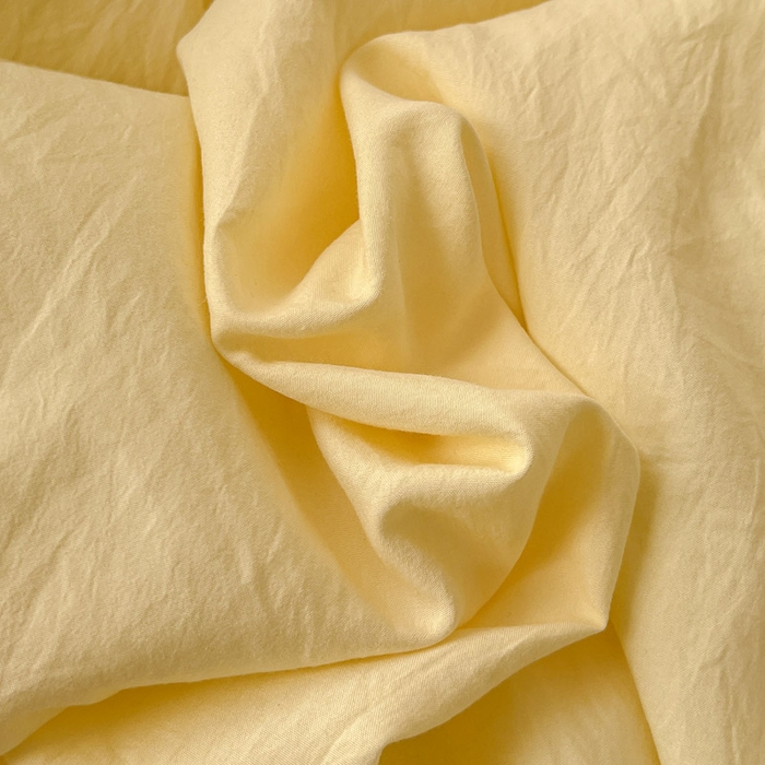 91家纺网 家纺一手货源 找家纺 颜选 2026春夏新款卡通款水洗棉毛巾绣四件套-猪猪 猪猪女孩-黄