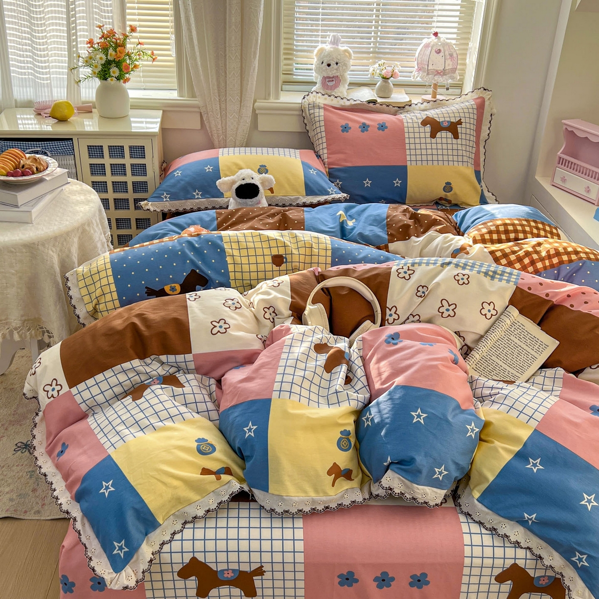 91家纺网 家纺一手货源 找家纺 希诺家居 2026新款费尔岛风全棉纯棉韩式小清新花边四件套 可可布丁马