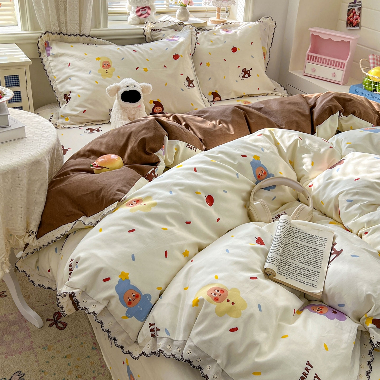 91家纺网 家纺一手货源 找家纺 希诺家居 2026新款费尔岛风全棉纯棉韩式小清新花边四件套 萌萌星宝宝