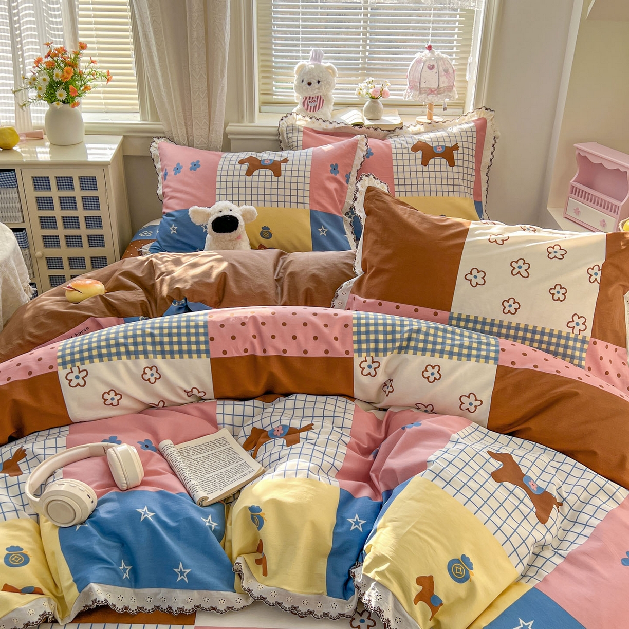 91家纺网 家纺一手货源 找家纺 希诺家居 2026新款费尔岛风全棉纯棉韩式小清新花边四件套 可可布丁马