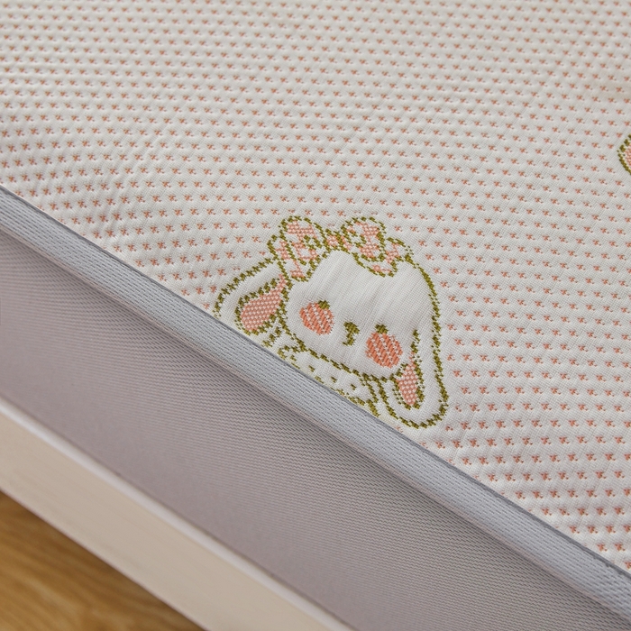 91家纺网 家纺一手货源 找家纺 凯罗 2026春夏凉豆豆小红书爆款A类乙纶PE凉豆豆床笠款可水洗床笠 兔叽乖乖