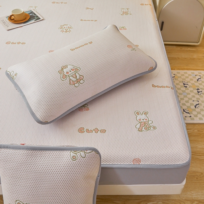 91家纺网 家纺一手货源 找家纺 凯罗 2026春夏凉豆豆小红书爆款A类乙纶PE凉豆豆床笠款可水洗床笠 兔叽乖乖