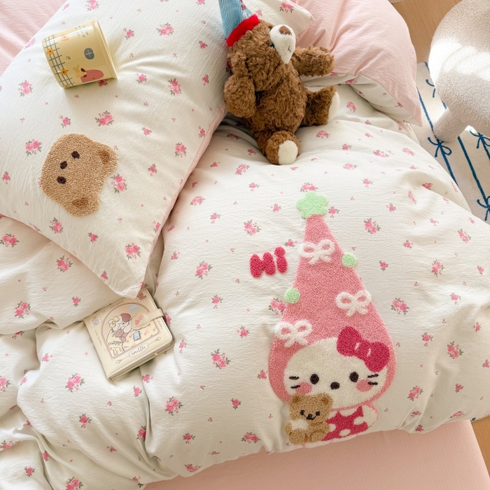 91家纺网 家纺一手货源 找家纺 艾特你 2026新款针织提花双层纱可爱毛巾绣四件套 春日小猫