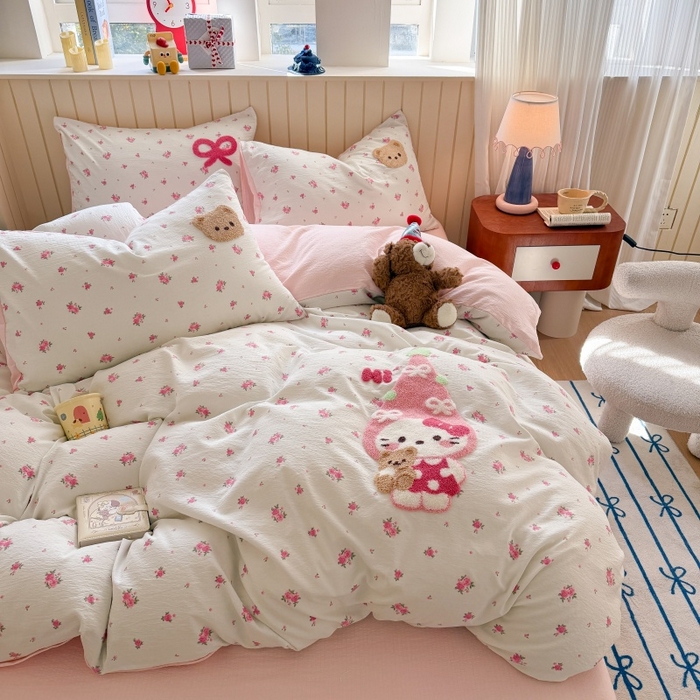 91家纺网 家纺一手货源 找家纺 艾特你 2026新款针织提花双层纱可爱毛巾绣四件套 春日小猫