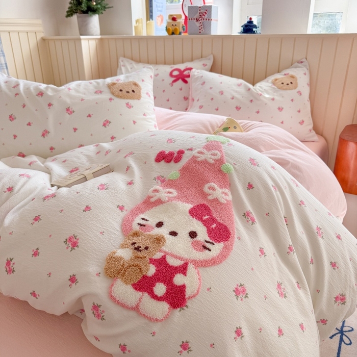 91家纺网 家纺一手货源 找家纺 艾特你 2026新款针织提花双层纱可爱毛巾绣四件套 春日小猫